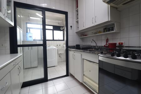 Apartamento à venda com 87m², 3 quartos e 2 vagasCozinha