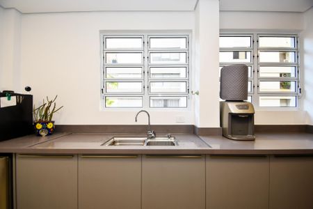 Apartamento à venda com 207m², 3 quartos e 2 vagas Apartamento à venda com 207m², 3 quartos e 2 vagascozinha
