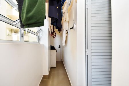 Apartamento à venda com 207m², 3 quartos e 2 vagas Apartamento à venda com 207m², 3 quartos e 2 vagaslavanderia