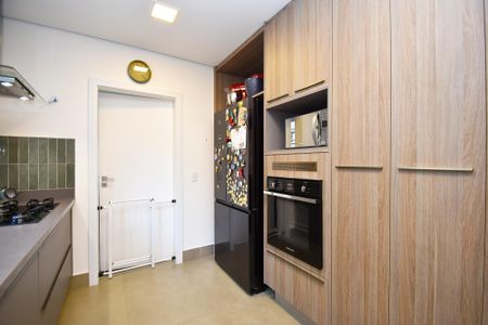 Apartamento à venda com 207m², 3 quartos e 2 vagas Apartamento à venda com 207m², 3 quartos e 2 vagascozinha