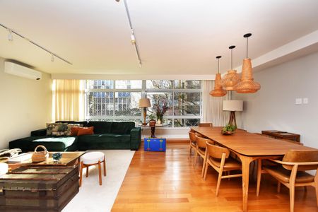 Apartamento à venda com 207m², 3 quartos e 2 vagas Apartamento à venda com 207m², 3 quartos e 2 vagasentrada