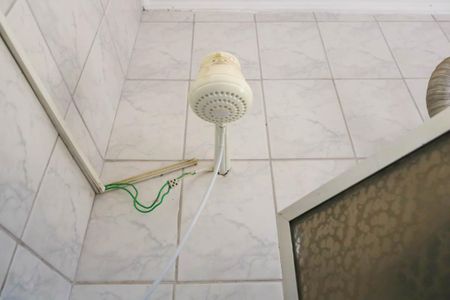 Casa de condomínio para alugar com 100m², 2 quartos e sem vaga Casa de condomínio para alugar com 100m², 2 quartos e sem vagaBanheiro
