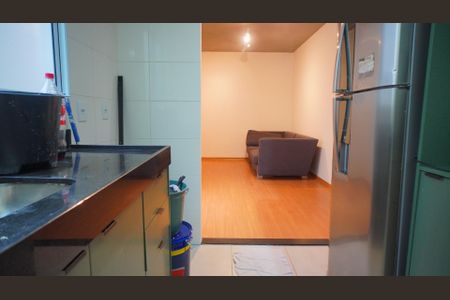 Cozinha  de apartamento para alugar com 2 quartos, 45m² em Rubem Berta, Porto Alegre