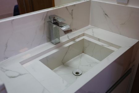 Apartamento à venda com 37m², 2 quartos e sem vaga Apartamento à venda com 37m², 2 quartos e sem vagaBanheiro