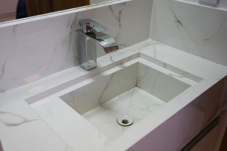 Apartamento à venda com 37m², 2 quartos e sem vaga Apartamento à venda com 37m², 2 quartos e sem vagaBanheiro