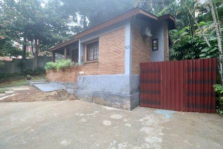 Casa para alugar com 105m², 3 quartos e 3 vagas Casa para alugar com 105m², 3 quartos e 3 vagasVaranda