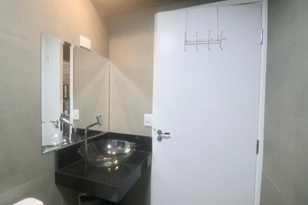 Casa para alugar com 105m², 3 quartos e 3 vagas Casa para alugar com 105m², 3 quartos e 3 vagasBanheiro Social