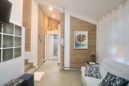 Casa para alugar com 105m², 3 quartos e 3 vagas Casa para alugar com 105m², 3 quartos e 3 vagasSala