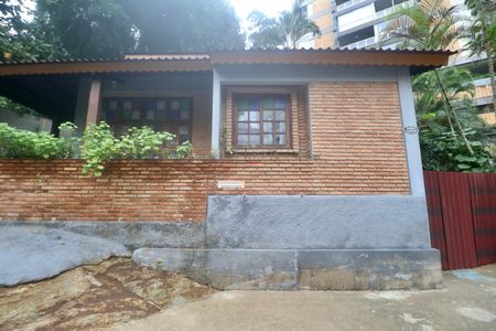 Casa para alugar com 105m², 3 quartos e 3 vagas Casa para alugar com 105m², 3 quartos e 3 vagasVaranda