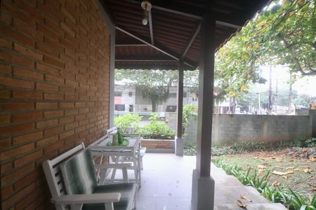 Casa para alugar com 105m², 3 quartos e 3 vagas Casa para alugar com 105m², 3 quartos e 3 vagasVaranda