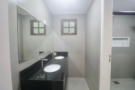Casa para alugar com 105m², 3 quartos e 3 vagas Casa para alugar com 105m², 3 quartos e 3 vagasBanheiro Suíte