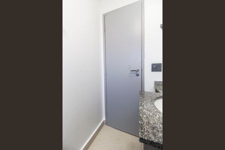 Apartamento para alugar com 76m², 2 quartos e 1 vaga Apartamento para alugar com 76m², 2 quartos e 1 vagaBanheiro da Suíte