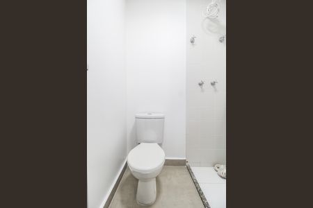 Apartamento para alugar com 76m², 2 quartos e 1 vaga Apartamento para alugar com 76m², 2 quartos e 1 vagaBanheiro de serviço