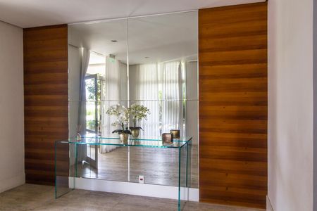 Apartamento para alugar com 76m², 2 quartos e 1 vaga Apartamento para alugar com 76m², 2 quartos e 1 vagaHall social
