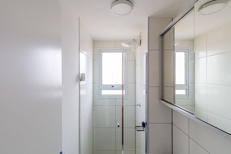 Banheiro de apartamento para alugar com 2 quartos, 41m² em Várzea da Barra Funda, São Paulo