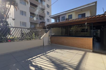 Área externa de casa à venda com 3 quartos, 240m² em Vila Milton, Guarulhos