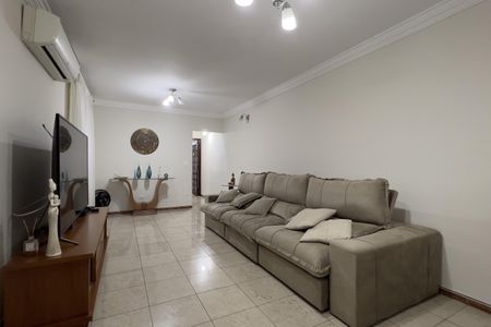 Sala de casa à venda com 3 quartos, 240m² em Vila Milton, Guarulhos