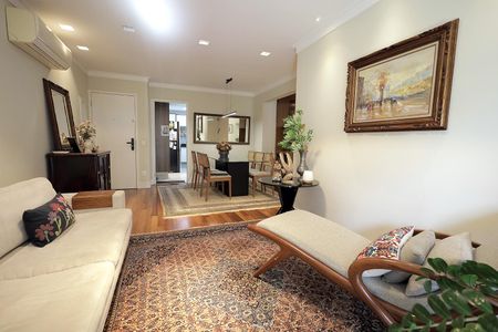 Apartamento à venda com 110m², 3 quartos e 2 vagas Apartamento à venda com 110m², 3 quartos e 2 vagasSala