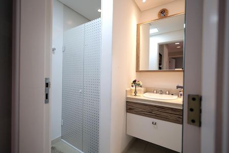 Apartamento à venda com 110m², 3 quartos e 2 vagas Apartamento à venda com 110m², 3 quartos e 2 vagasBanheiro 2