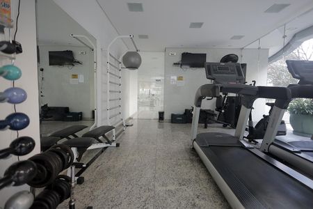 Apartamento à venda com 110m², 3 quartos e 2 vagas Apartamento à venda com 110m², 3 quartos e 2 vagasÁrea comum - Academia