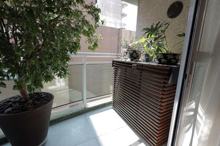 Apartamento à venda com 110m², 3 quartos e 2 vagas Apartamento à venda com 110m², 3 quartos e 2 vagasSacada