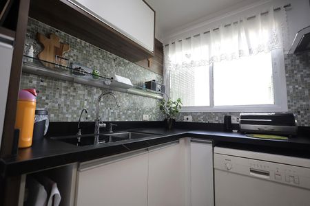 Apartamento à venda com 110m², 3 quartos e 2 vagas Apartamento à venda com 110m², 3 quartos e 2 vagasCozinha
