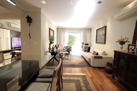 Apartamento à venda com 110m², 3 quartos e 2 vagas Apartamento à venda com 110m², 3 quartos e 2 vagasSala