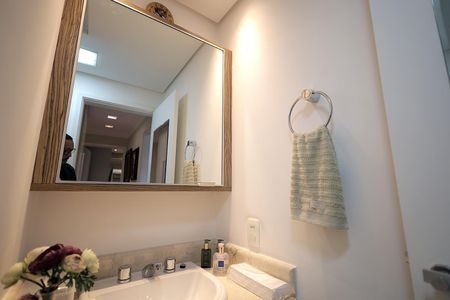 Apartamento à venda com 110m², 3 quartos e 2 vagas Apartamento à venda com 110m², 3 quartos e 2 vagasBanheiro 2