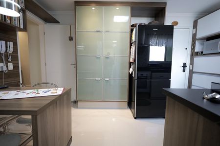 Apartamento à venda com 110m², 3 quartos e 2 vagas Apartamento à venda com 110m², 3 quartos e 2 vagasCozinha