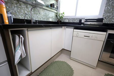 Apartamento à venda com 110m², 3 quartos e 2 vagas Apartamento à venda com 110m², 3 quartos e 2 vagasCozinha