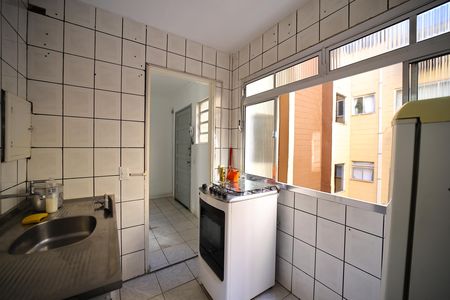 Cozinha de apartamento para alugar com 2 quartos, 40m² em Cohab Padre Manoel da Nobrega, São Paulo