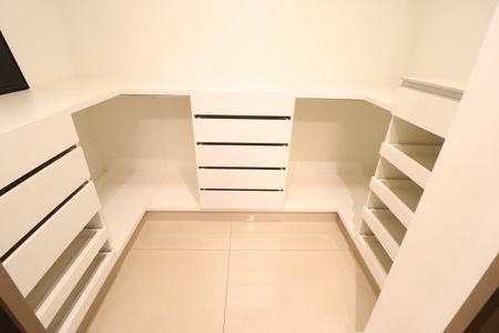 Apartamento para alugar com 108m², 3 quartos e 2 vagasQuarto 2 - Suíte