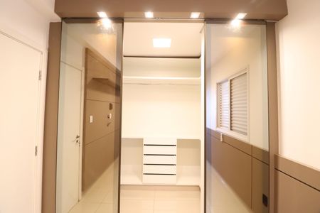 Apartamento para alugar com 108m², 3 quartos e 2 vagasQuarto 2 - Suíte