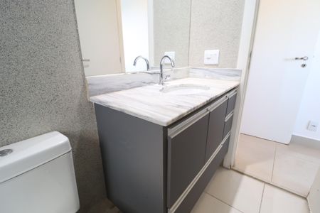 Apartamento para alugar com 108m², 3 quartos e 2 vagasBanheiro do Quarto 3