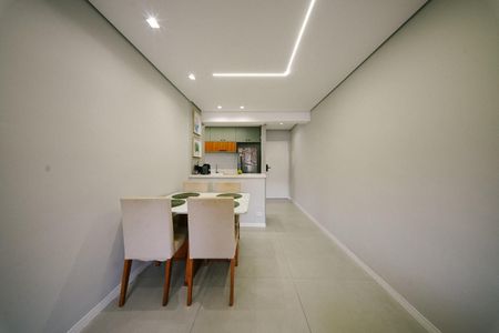 Apartamento para alugar com 58m², 2 quartos e 1 vaga Apartamento para alugar com 58m², 2 quartos e 1 vagaCozinha e Área de Serviço