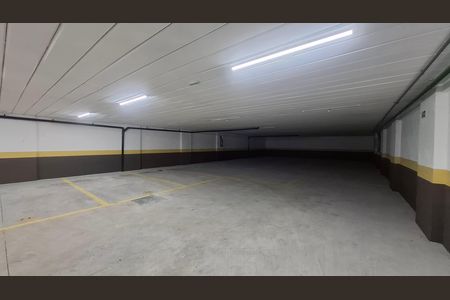 Garagem de apartamento à venda com 2 quartos, 49m² em Jardim, Santo André