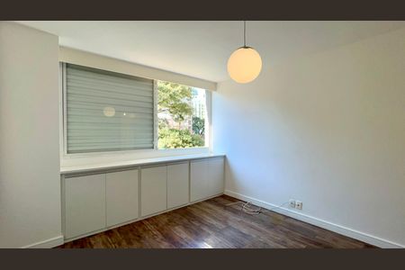 Apartamento à venda com 169m², 3 quartos e 2 vagas