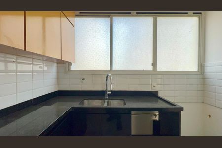 Apartamento à venda com 169m², 3 quartos e 2 vagas Apartamento à venda com 169m², 3 quartos e 2 vagasCozinha
