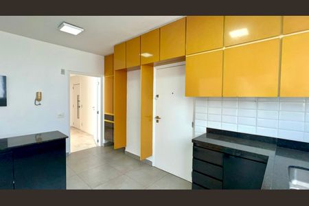 Apartamento à venda com 169m², 3 quartos e 2 vagas Apartamento à venda com 169m², 3 quartos e 2 vagasCozinha