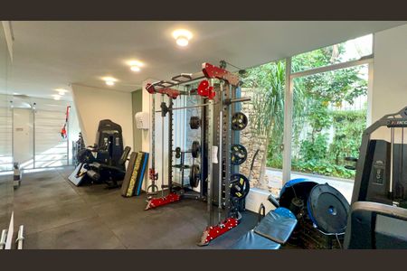Apartamento à venda com 169m², 3 quartos e 2 vagas Apartamento à venda com 169m², 3 quartos e 2 vagasAcademia