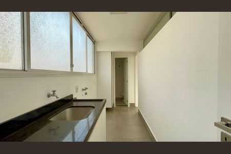 Apartamento à venda com 169m², 3 quartos e 2 vagas Apartamento à venda com 169m², 3 quartos e 2 vagasÁrea de Serviço