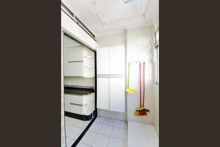 Apartamento para alugar com 90m², 3 quartos e 1 vagaÁrea de Serviço
