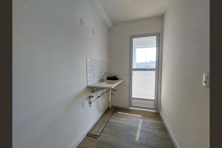 Cozinha de apartamento à venda com 2 quartos, 42m² em Várzea de Baixo, São Paulo