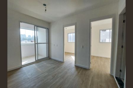 Sala de apartamento para alugar com 2 quartos, 42m² em Várzea de Baixo, São Paulo