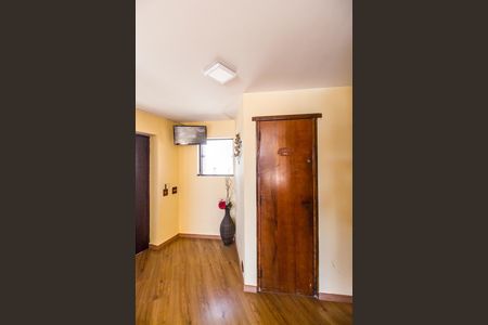 Entrada de casa à venda com 4 quartos, 1410m² em Chácara do Peroba, Barueri
