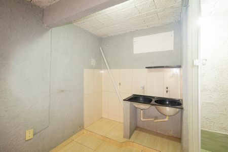 Casa para alugar com 70m², 2 quartos e 1 vaga Casa para alugar com 70m², 2 quartos e 1 vagaÁrea de Serviço