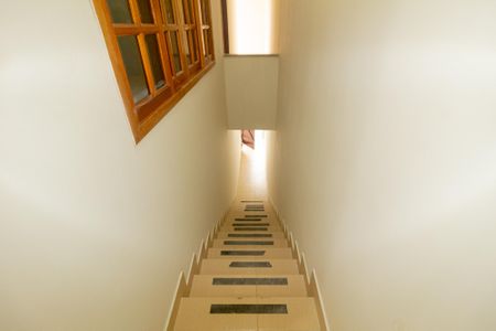 Escada de casa para alugar com 2 quartos, 70m² em Campo Grande, Rio de Janeiro
