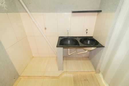 Casa para alugar com 70m², 2 quartos e 1 vaga Casa para alugar com 70m², 2 quartos e 1 vagaÁrea de Serviço