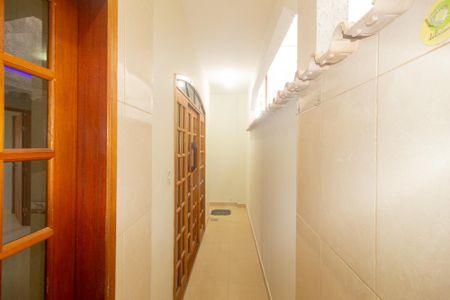 Casa para alugar com 70m², 2 quartos e 1 vaga Casa para alugar com 70m², 2 quartos e 1 vagaVaranda