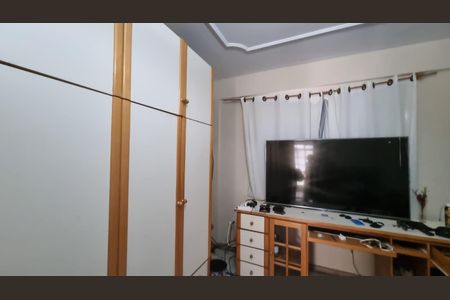 Casa de condomínio à venda com 549m², 6 quartos e 4 vagas Casa de condomínio à venda com 549m², 6 quartos e 4 vagasQuarto